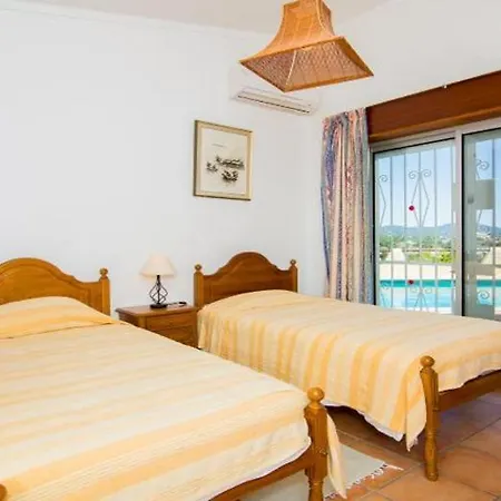 Almancil Sleeps 4 Pool Air Con Wifi